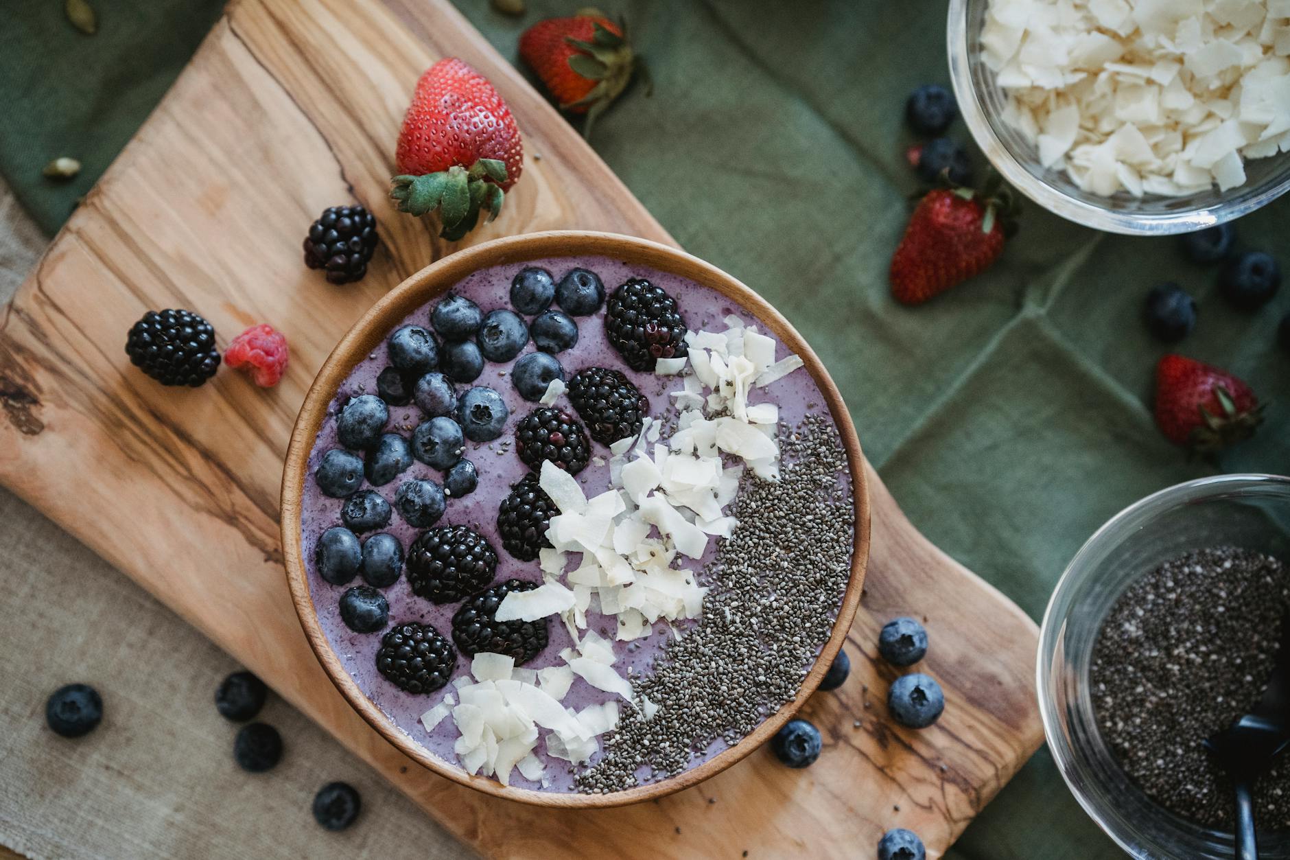 Darmfreundlicher Beeren-Kefir-Smoothie